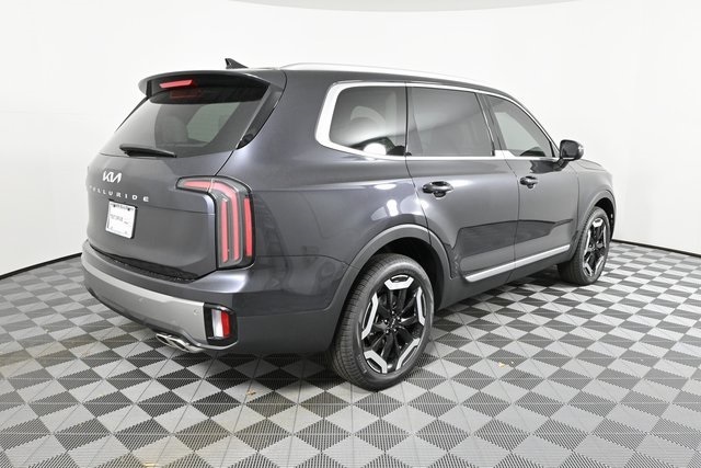 2025 Kia Telluride EX photo 2