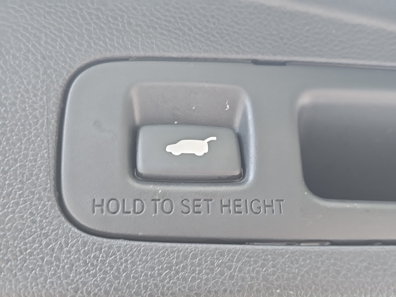 2018 Honda CR-V Touring photo 26