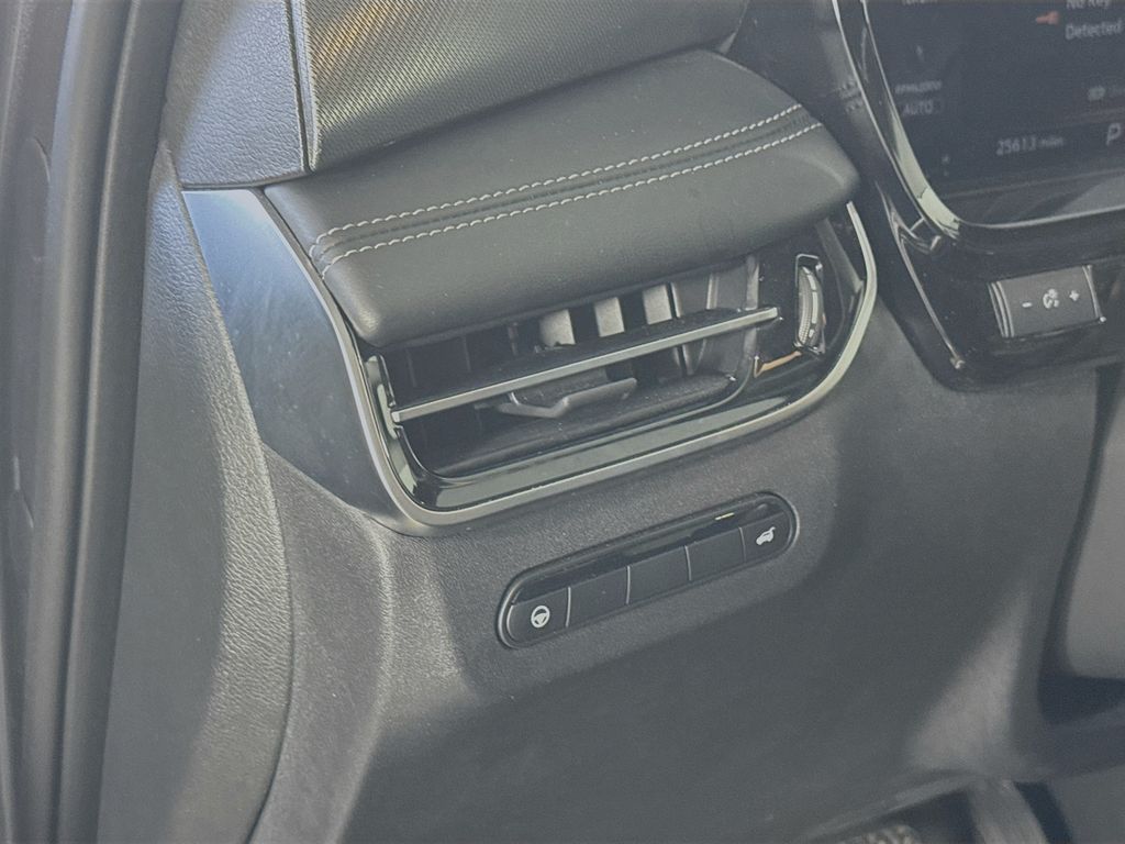2023 Infiniti QX60 Luxe photo 10
