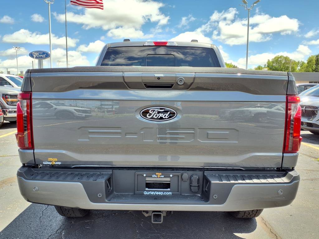 2025 Ford F-150 XLT photo 8