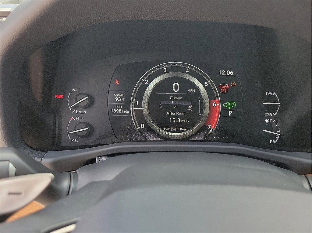 2024 Lexus LX 600 Luxury photo 14