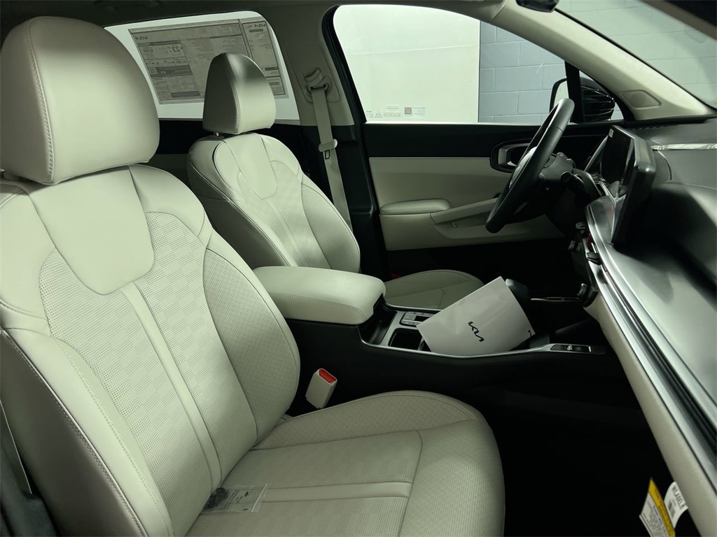 2025 Kia Sorento EX photo 27