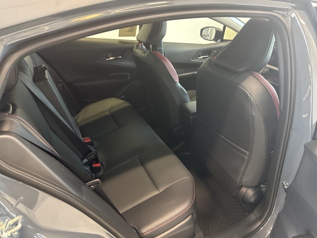 2026 Toyota Prius Plug-in Base photo 26
