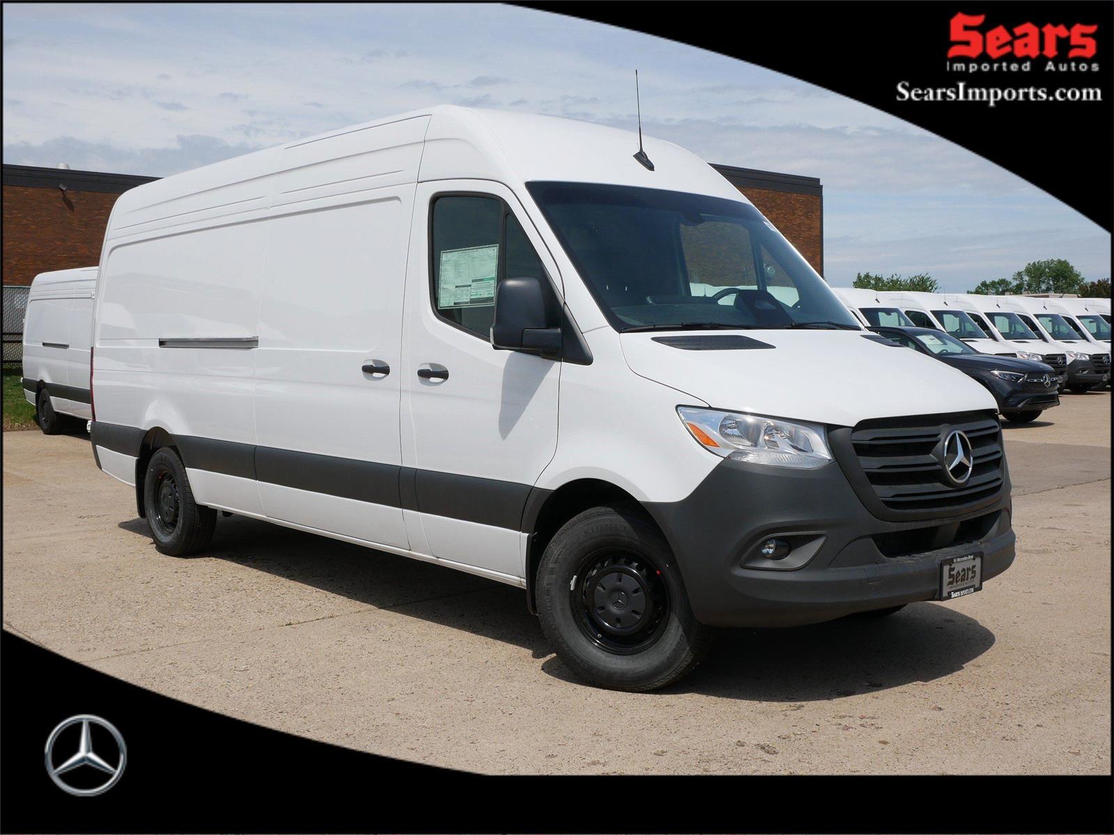 2025 Mercedes-Benz Sprinter Cargo Van Base's photo