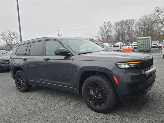 2024 Jeep Grand Cherokee L Altitude's photo