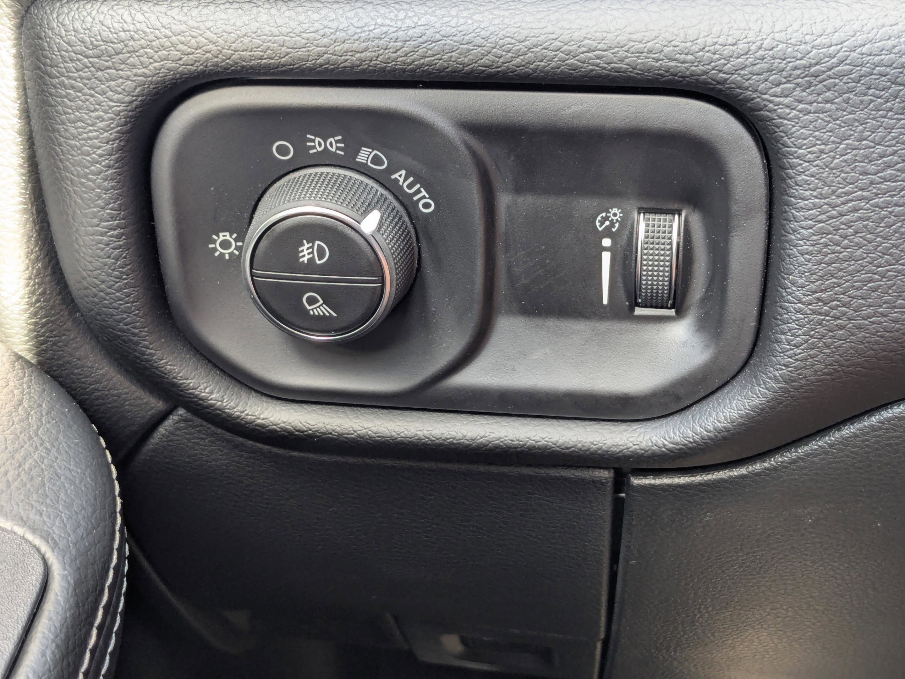 2025 Ram 2500 Big Horn photo 26