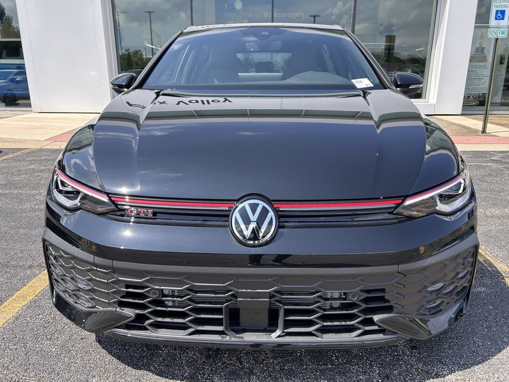 2025 Volkswagen Golf GTI SE photo 2