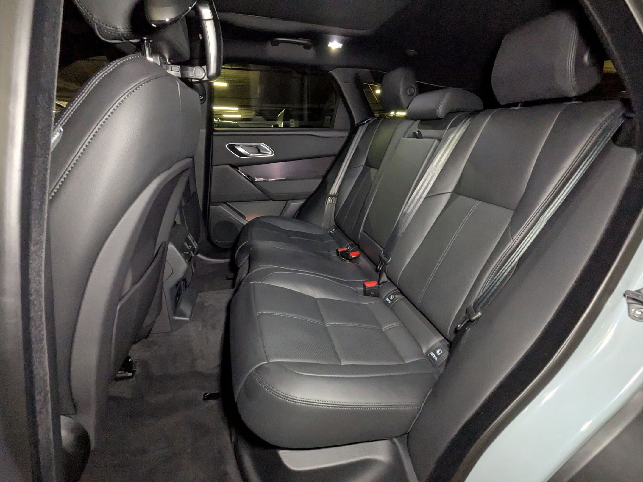 2026 Land Rover Range Rover Velar SE photo 16