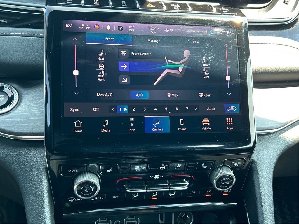 2023 Jeep Grand Cherokee Overland photo 36