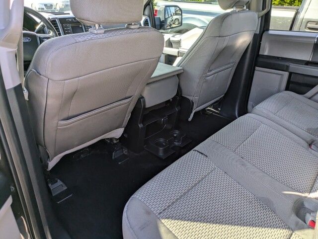 2015 Ford F-150 XLT photo 13