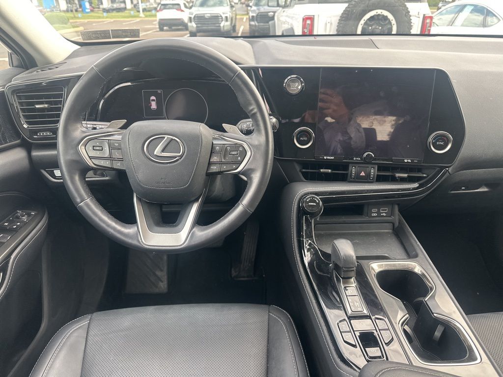 2022 Lexus NX 350 photo 10