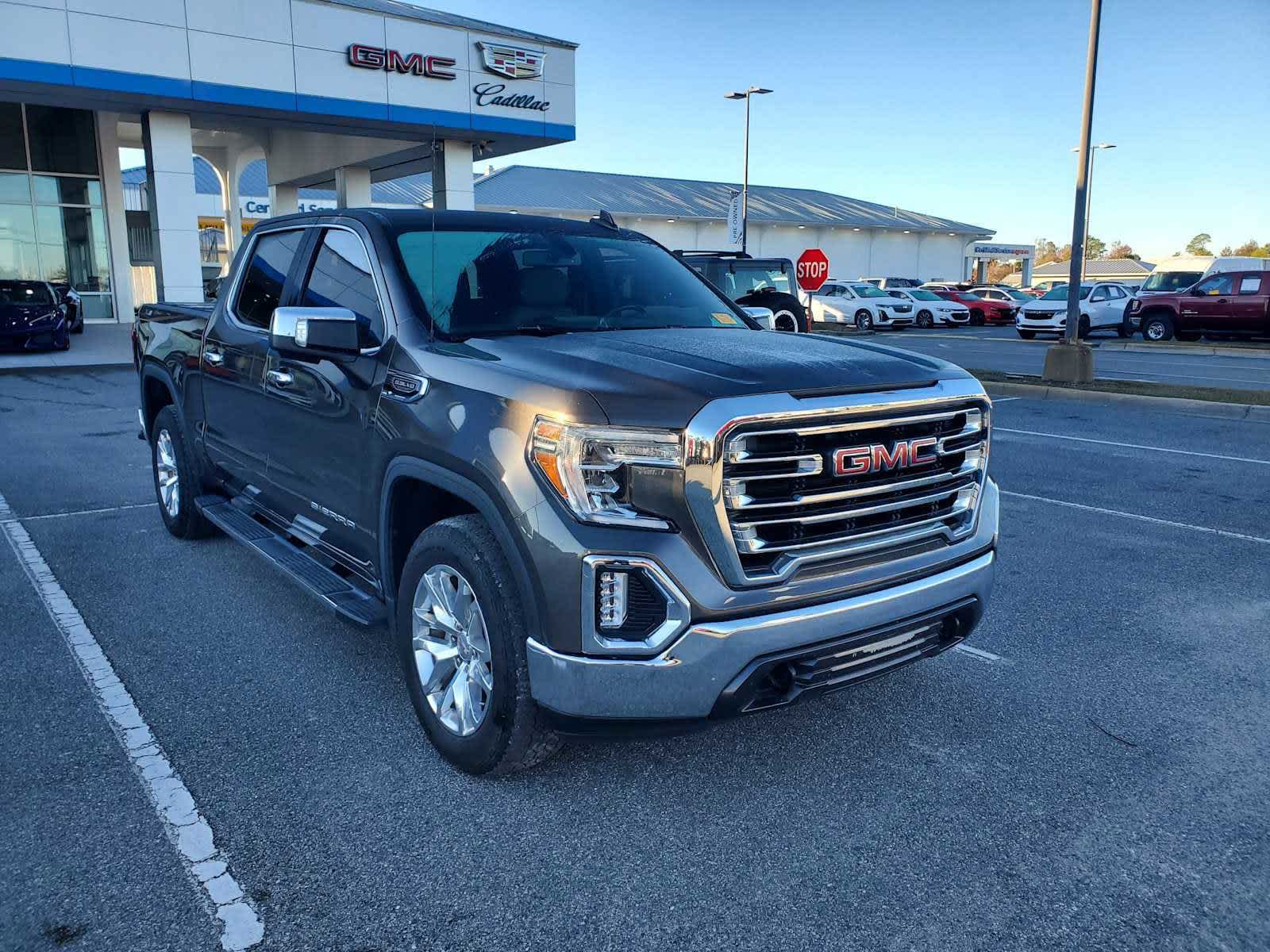 2020 GMC Sierra 1500 SLT's photo