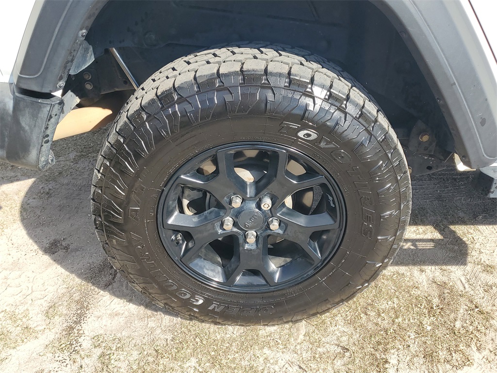 2020 Jeep Wrangler Unlimited Willys photo 4