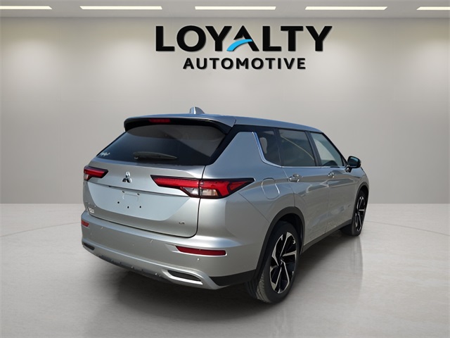 2024 Mitsubishi Outlander SE photo 5