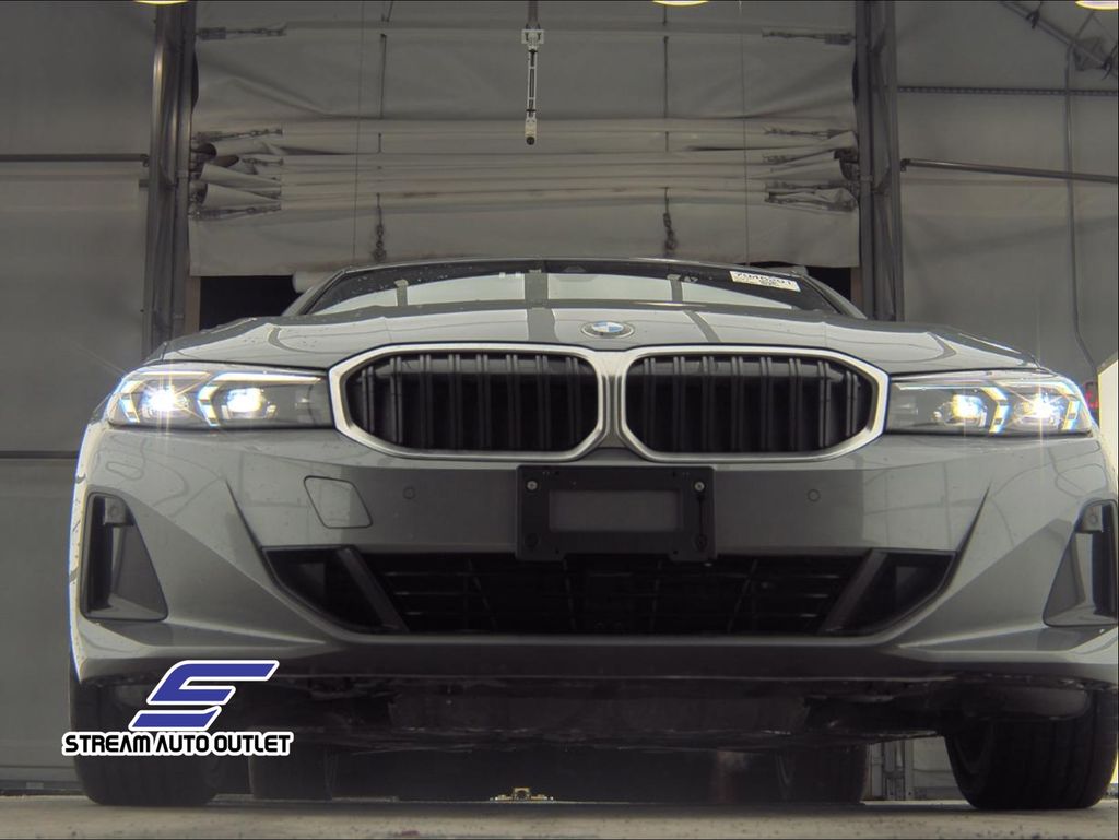 2024 Bmw 330i xDrive photo 3