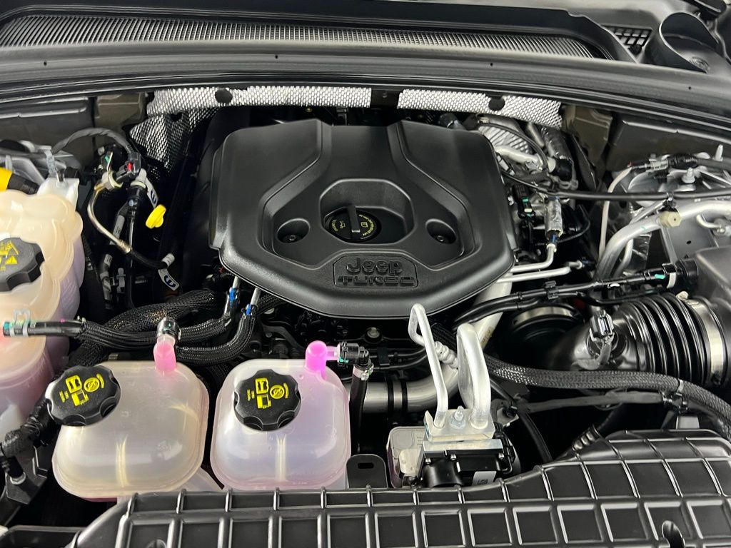 2023 Jeep Cherokee 4xe photo 28