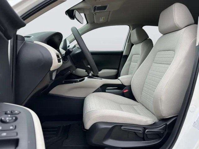 2026 Honda HR-V LX photo 15