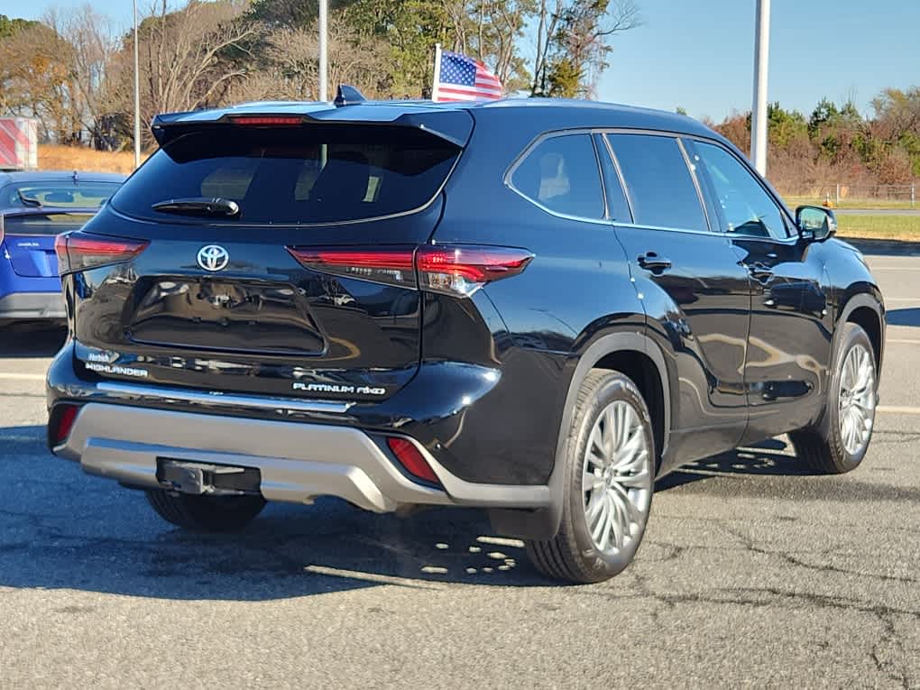 2024 Toyota Highlander Platinum Sport photo 2