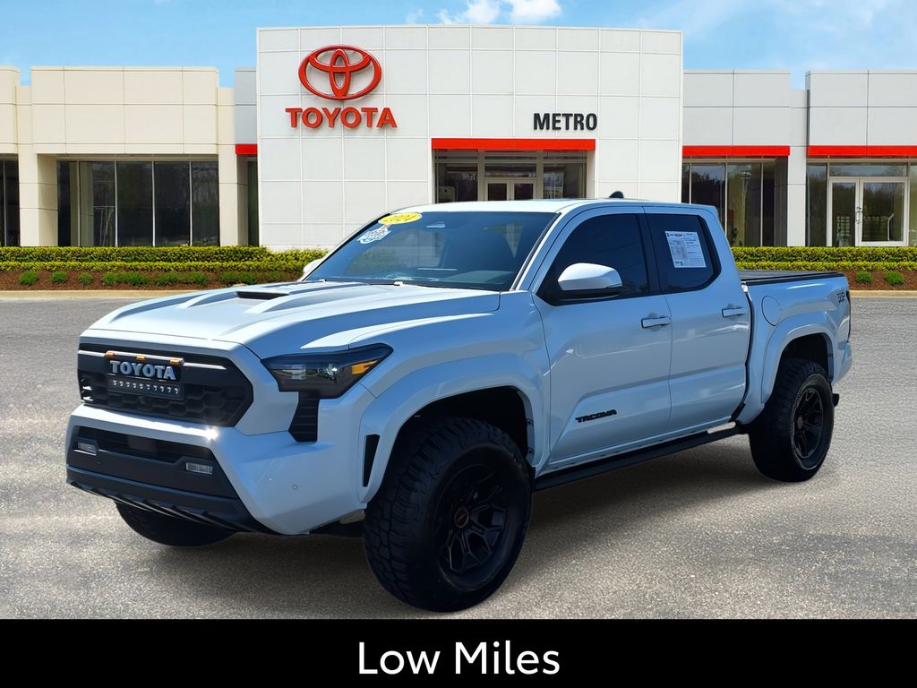 2024 Toyota Tacoma TRD Sport's photo
