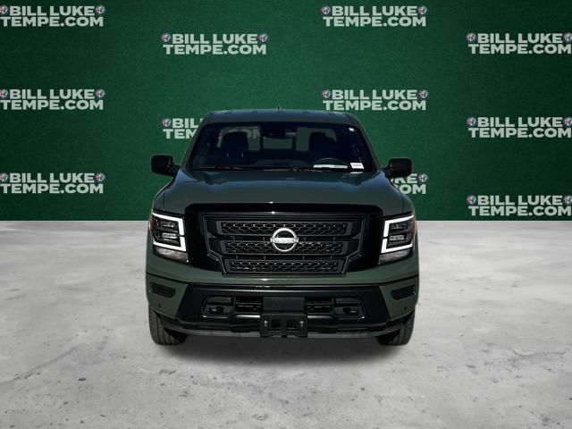 2024 Nissan Titan SV photo 2