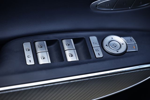 2023 Genesis GV70 2.5T Sport Prestige photo 17