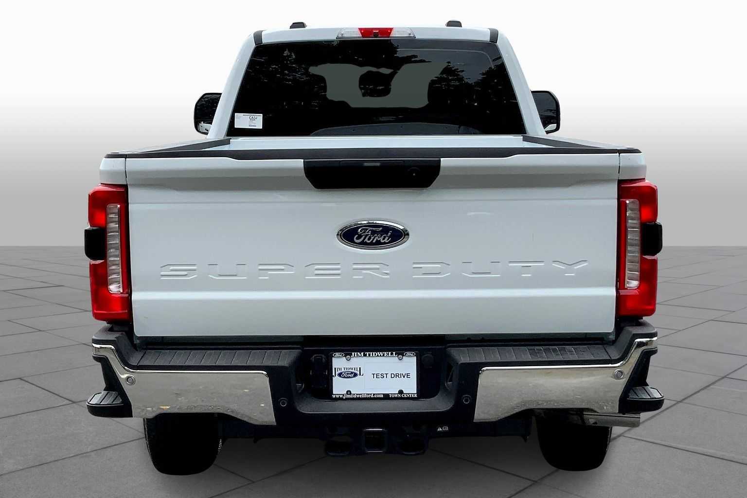 2026 Ford F-250 XL photo 4