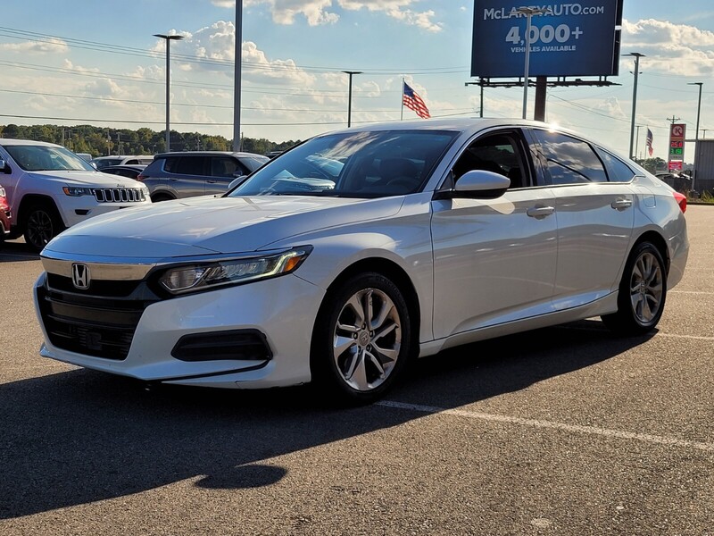 2019 Honda Accord LX 1.5T photo 3