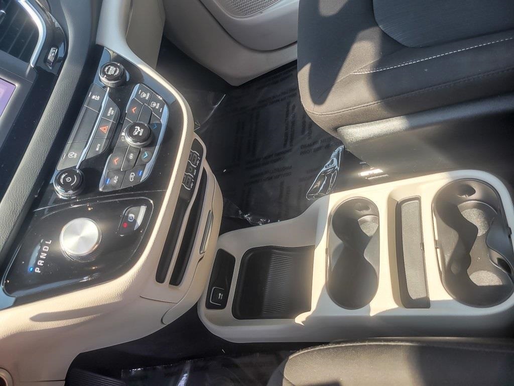 2023 Chrysler Voyager LX photo 15