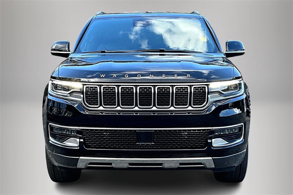 2022 Jeep Wagoneer Series III photo 3