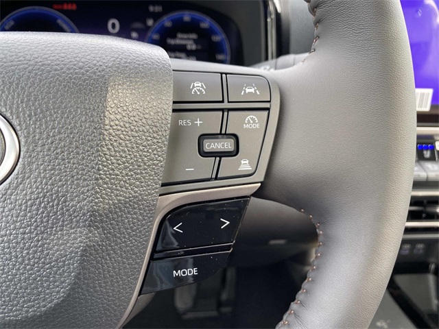 2025 Toyota Camry XLE photo 11