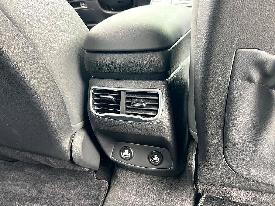 2022 Hyundai Santa Fe SEL photo 20