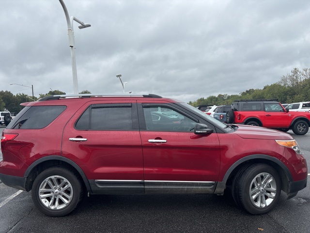 2014 Ford Explorer XLT photo 4