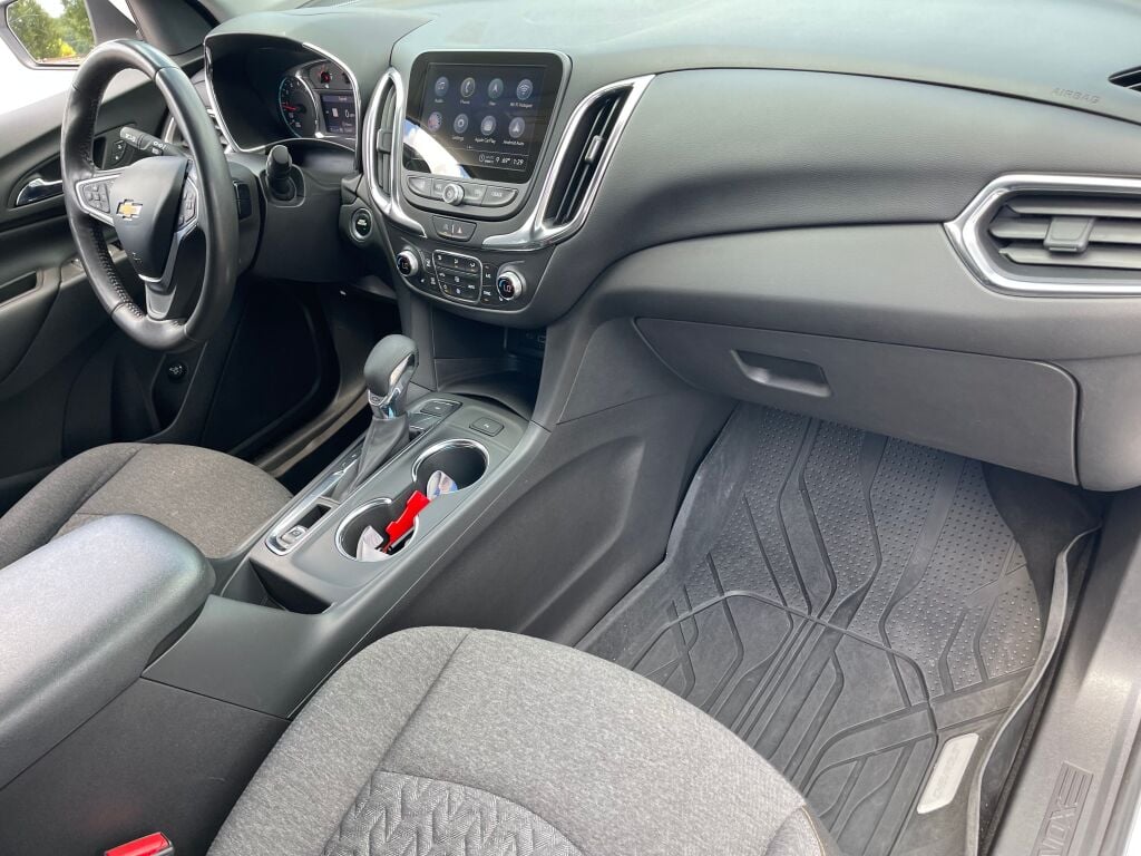 2022 Chevrolet Equinox LT photo 21