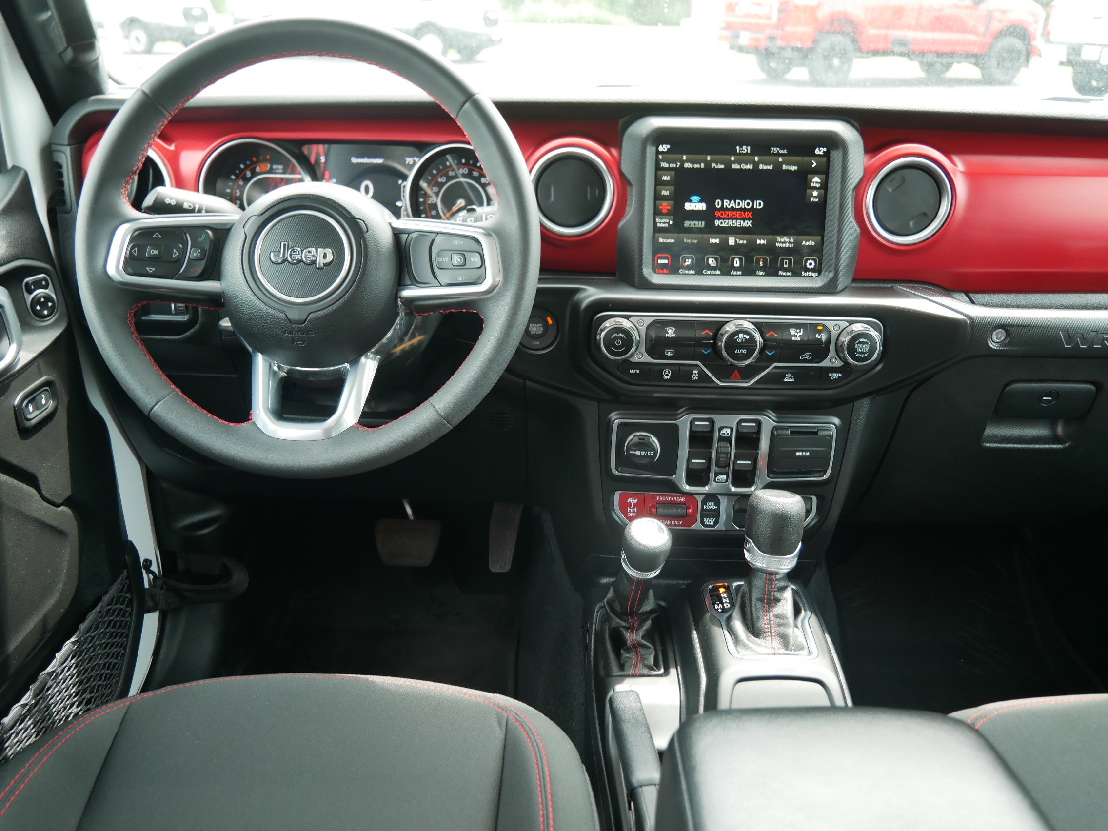 2023 Jeep Wrangler Rubicon photo 16