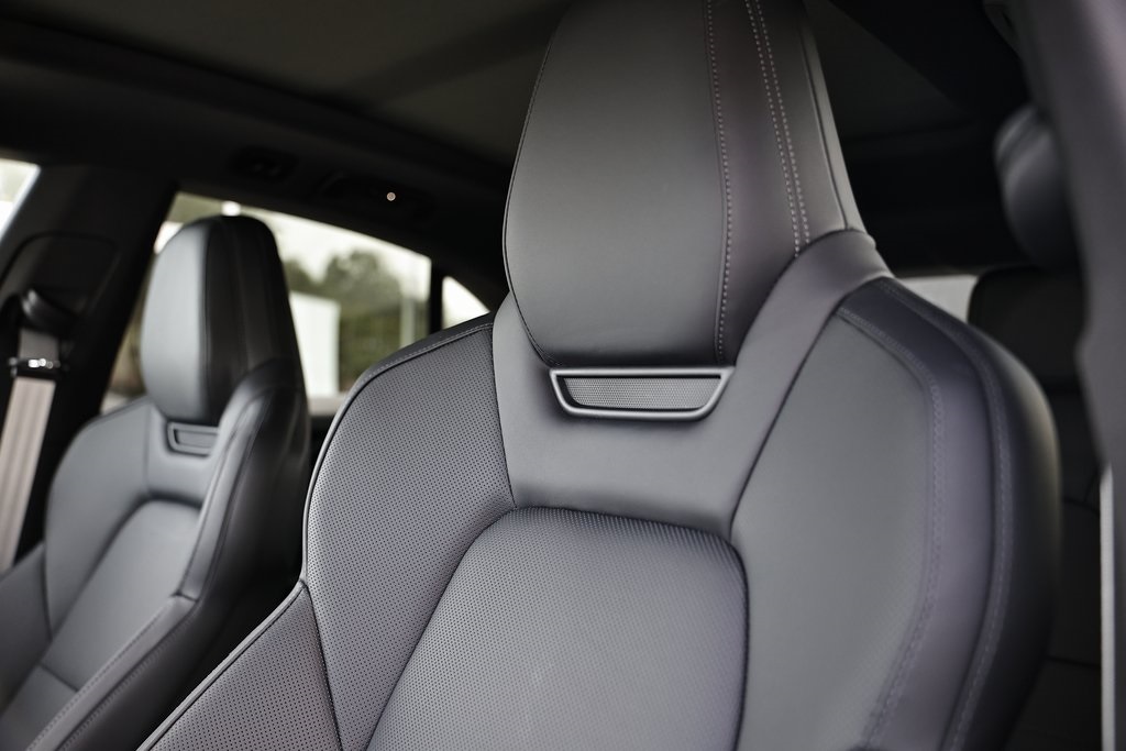 2025 Porsche Macan Electric photo 23