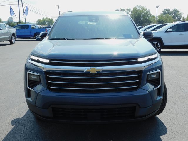 2026 Chevrolet Traverse photo 3