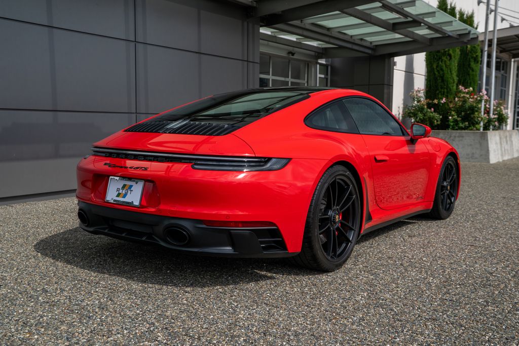 2023 Porsche 911 4 GTS photo 7
