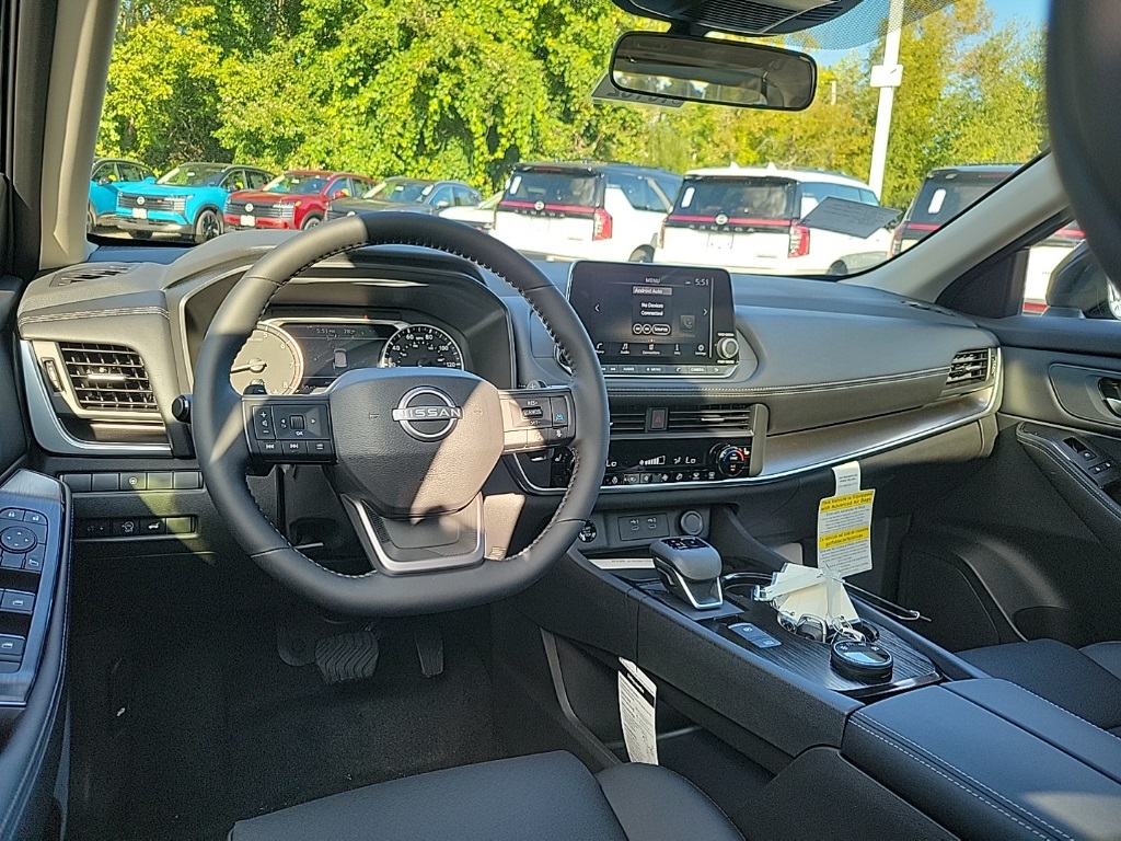 2026 Nissan Rogue SV photo 20
