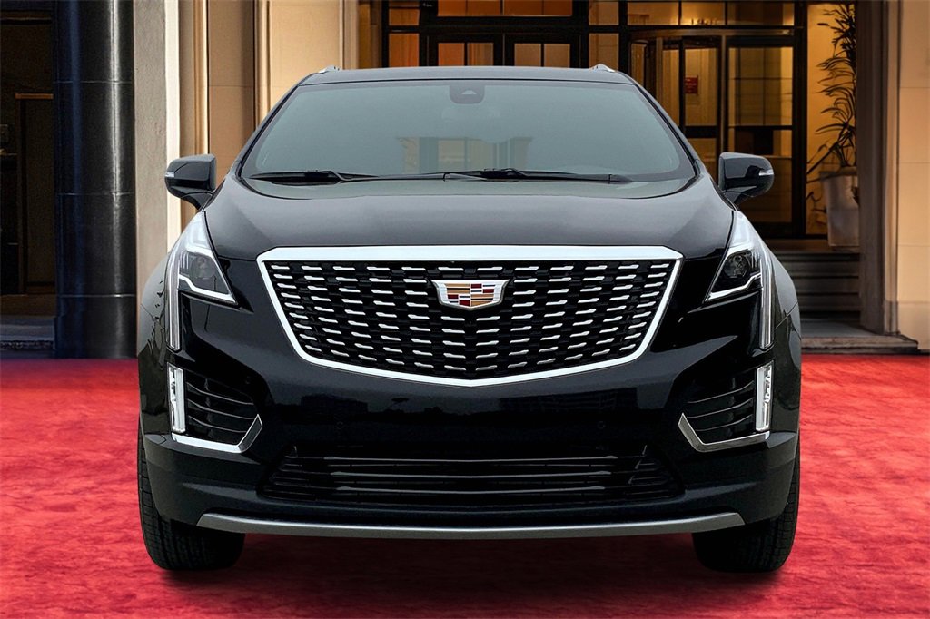 2025 Cadillac XT5 Premium Luxury photo 3
