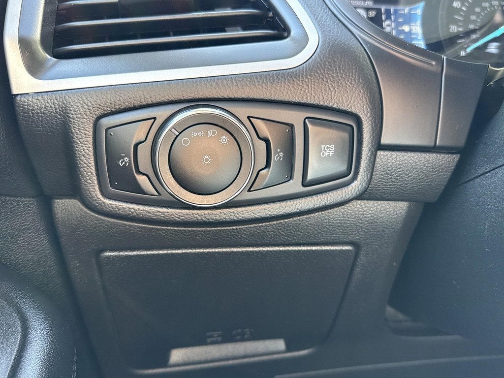 2023 Ford Edge SEL photo 22