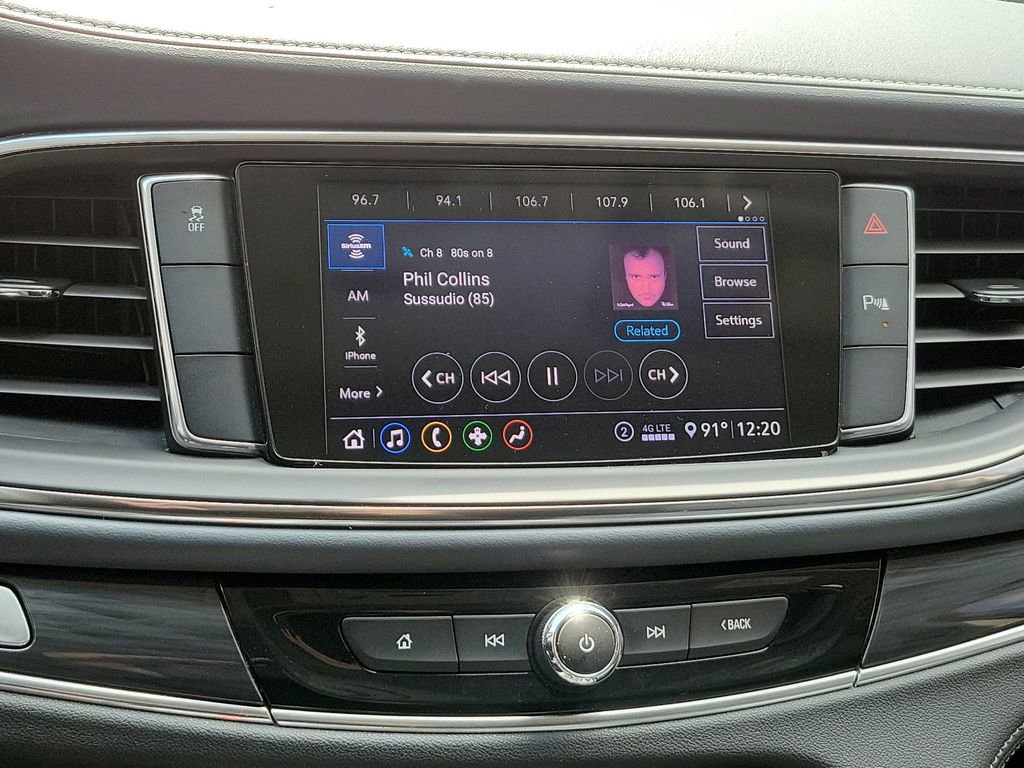 2020 Buick Enclave Essence photo 12