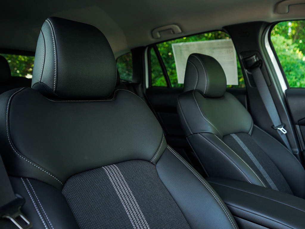 2025 Mazda CX-50 2.5 Select photo 10