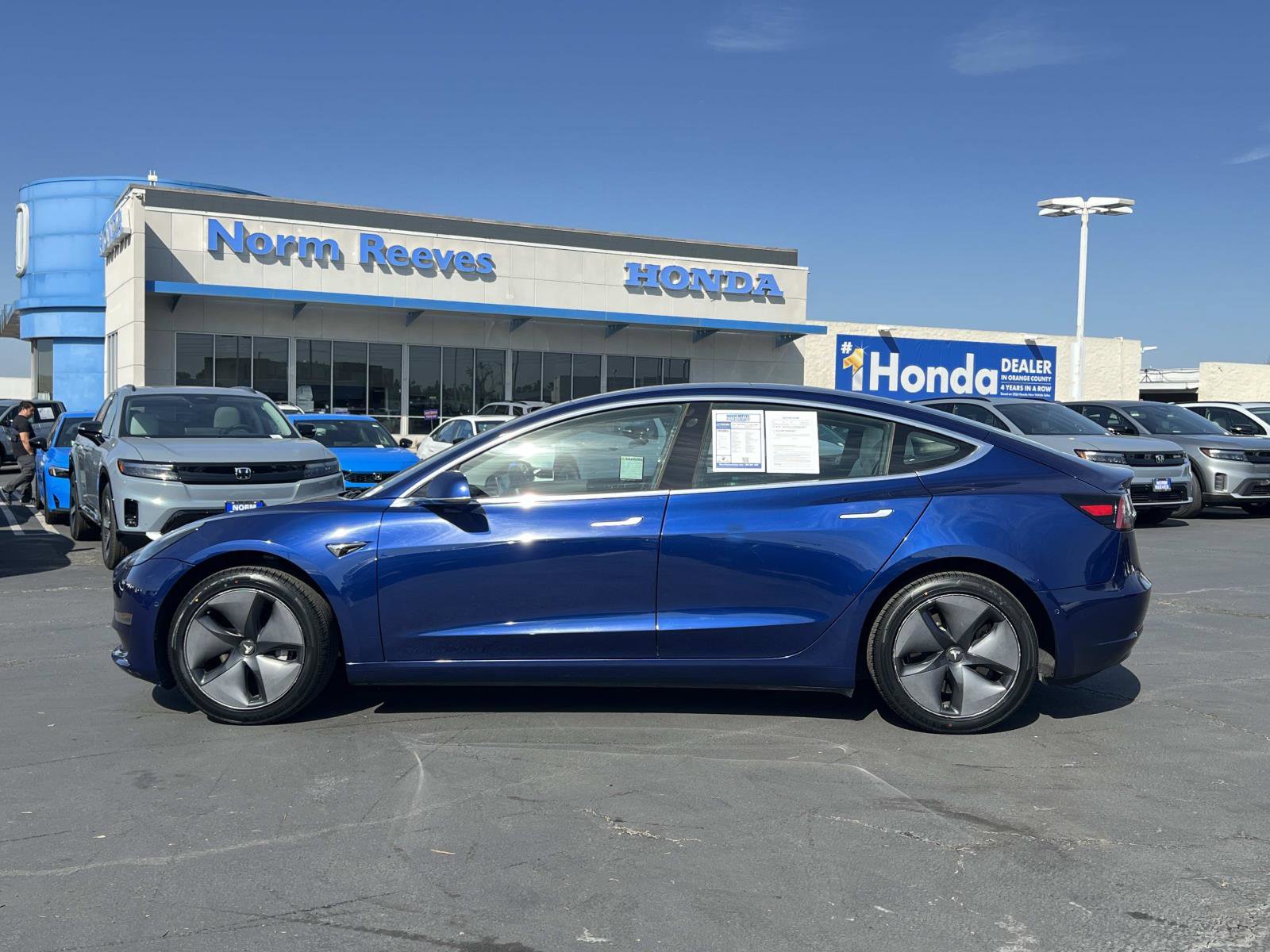 Used 2019 Tesla Model 3 Mid Range with VIN 5YJ3E1EA3KF332444 for sale in Irvine, CA