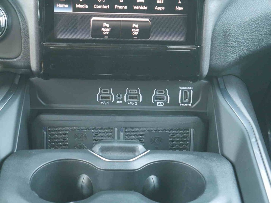 2026 Ram 1500 Laramie photo 4