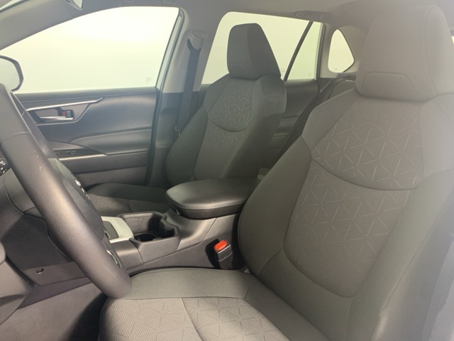 2024 Toyota RAV4 XLE photo 13