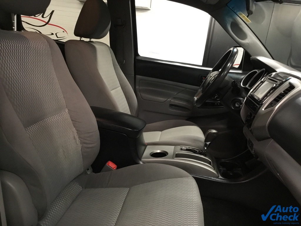 2014 Toyota Tacoma Base 4x4 photo 32
