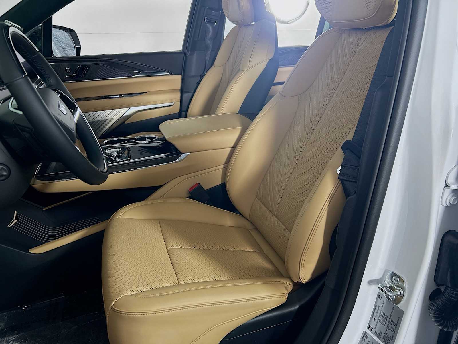2025 Cadillac Escalade IQ Sport photo 2