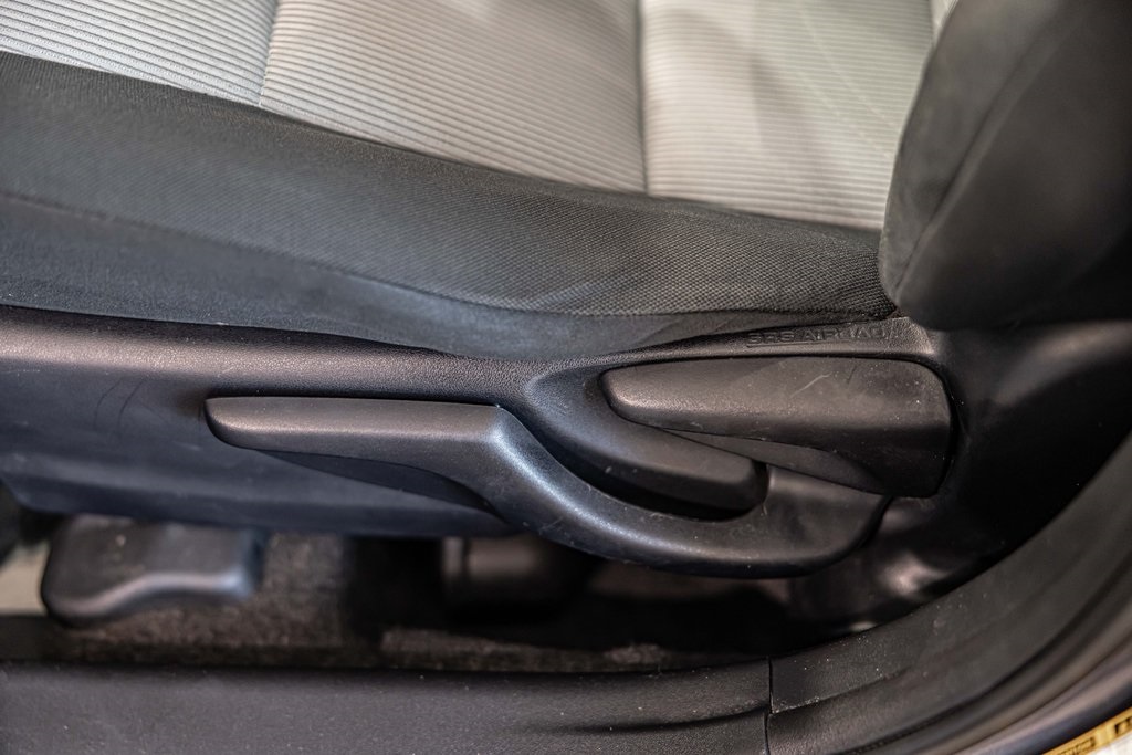 2014 TOYOTA PRIUS C - Image 22