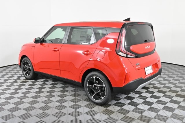 2025 Kia Soul EX photo 3