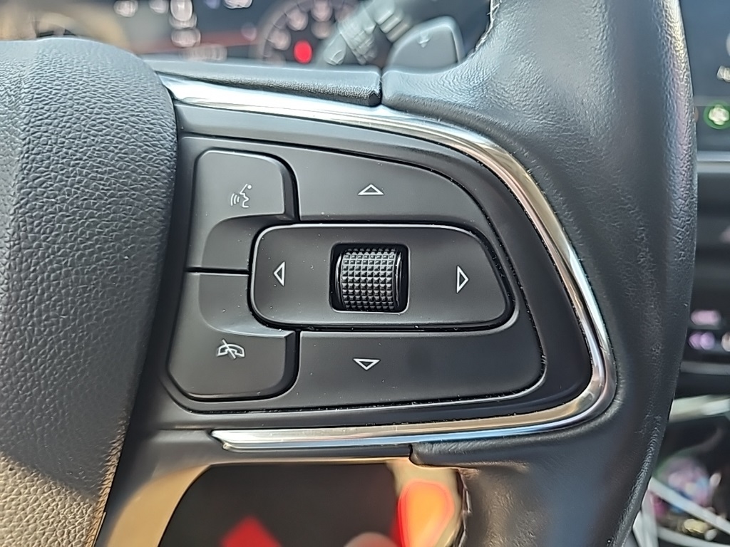 2023 Buick Envision Essence photo 5
